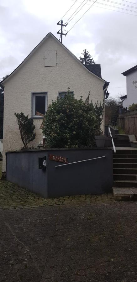 Mosel-ina Ferienhaus *